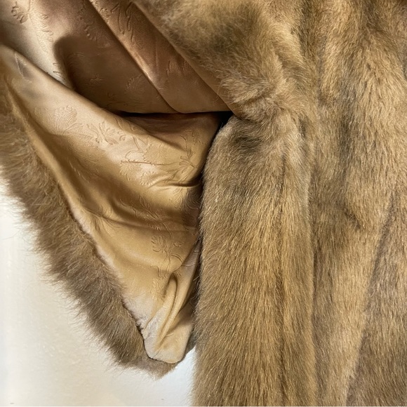 Vintage The Fashion Place by Sears Genuine Fur 100% Fur Pelt Jacket Shawl - Picture 13 of 14